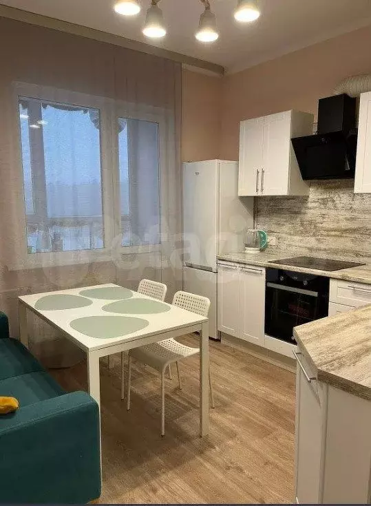 1-к. квартира, 42 м, 7/17 эт. - Фото 0