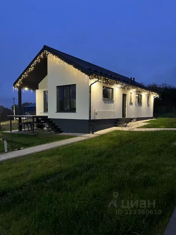 Дом в Московская область, Коломна городской округ, д. Семибратское ул. ... - Фото 0