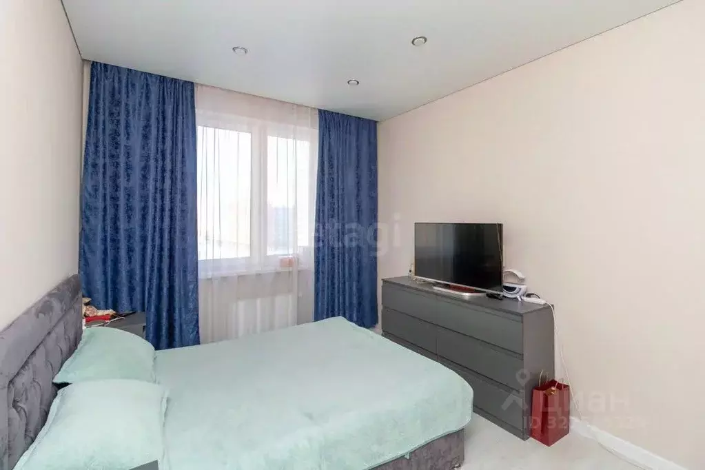 3-к кв. Тюменская область, Тюмень ул. 2-я Луговая, 24к2 (88.0 м) - Фото 1