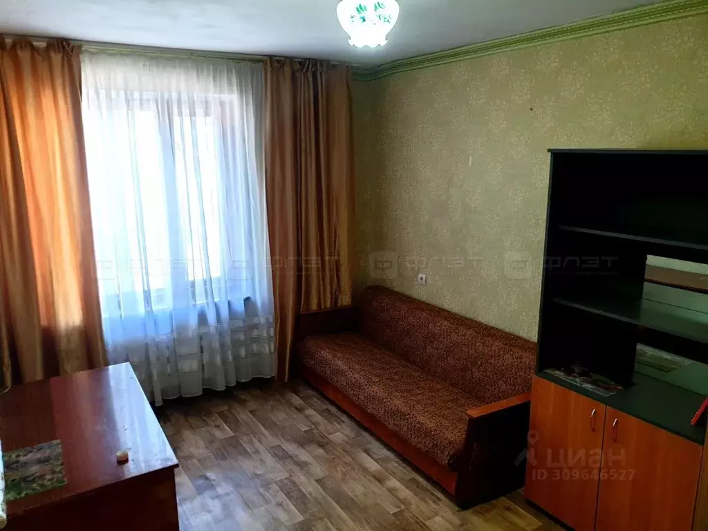 2-к кв. Татарстан, Казань ул. Сафиуллина, 46 (46.0 м) - Фото 0