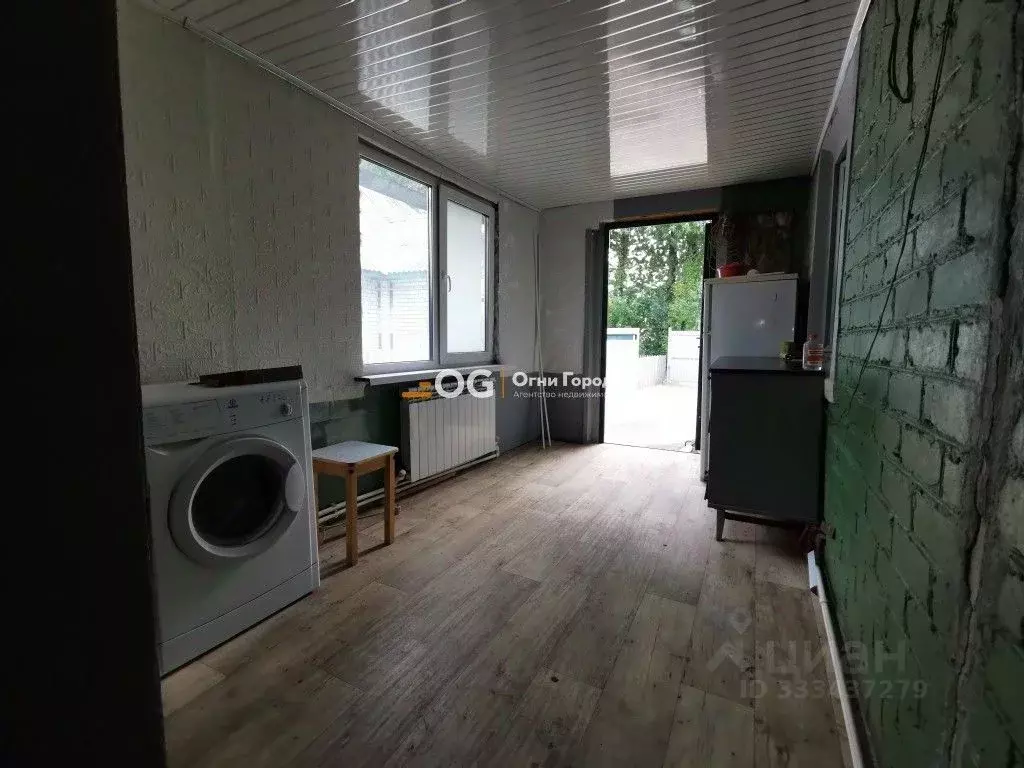 Дом в Брянская область, Брянск ул. Урицкого, 102 (67 м) - Фото 2