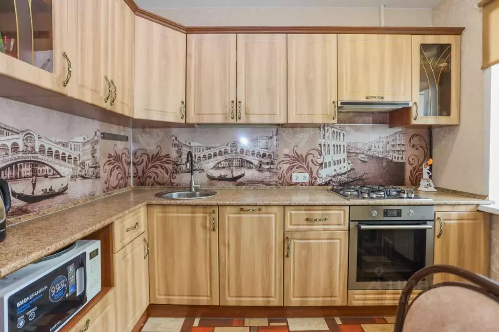 4-к кв. Иркутская область, Ангарск 18-й мкр, 4 (80.4 м) - Фото 0