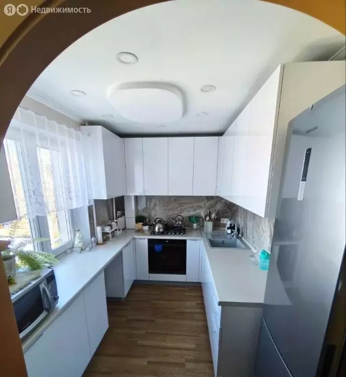 4-комнатная квартира: Омск, 2-я Солнечная улица, 24 (60 м) - Фото 1