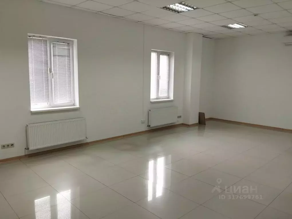 Офис в Краснодарский край, Новороссийск ул. Леднева, 6 (30 м) - Фото 1