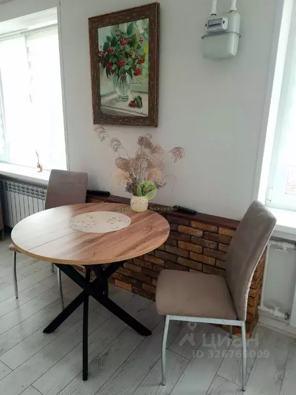 2-к кв. Крым, Симферополь пер. Молодых Подпольщиков, 7/10 (40.0 м) - Фото 1