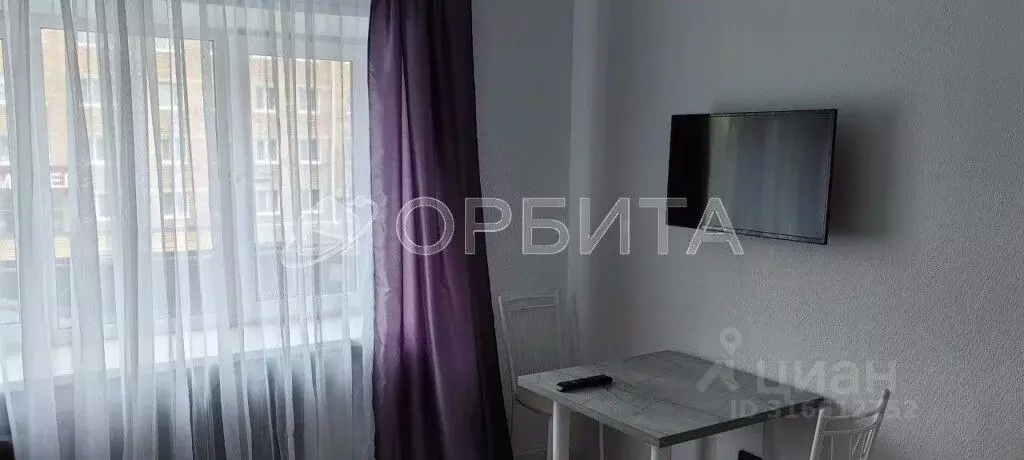 Студия Тюменская область, Тюмень ул. Мельникайте, 83 (23.4 м) - Фото 1