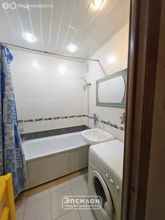 1-комнатная квартира: Курск, улица Бойцов 9-й Дивизии, 189А (40.4 м) - Фото 2