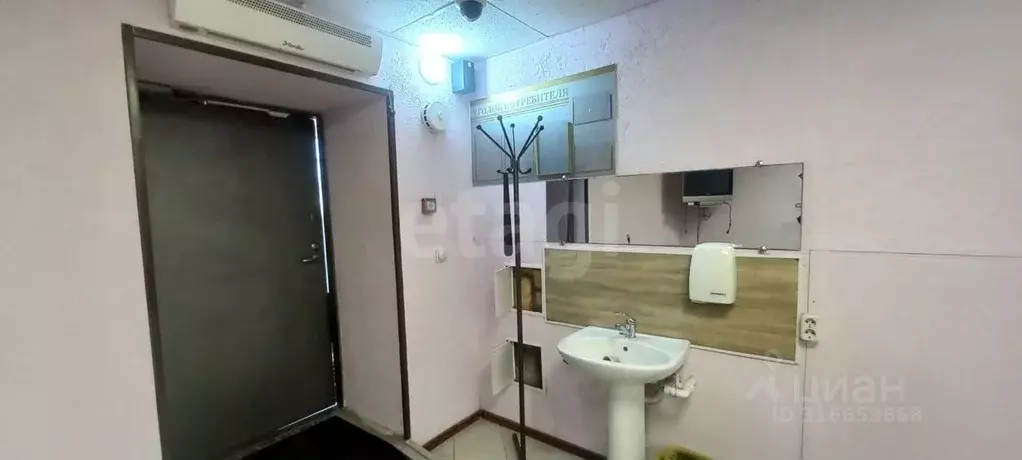 Помещение свободного назначения в Кемеровская область, Кемерово ул. ... - Фото 1