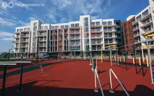 3-комнатная квартира: Зеленоградск, улица Гагарина, 87 (94.7 м) - Фото 0
