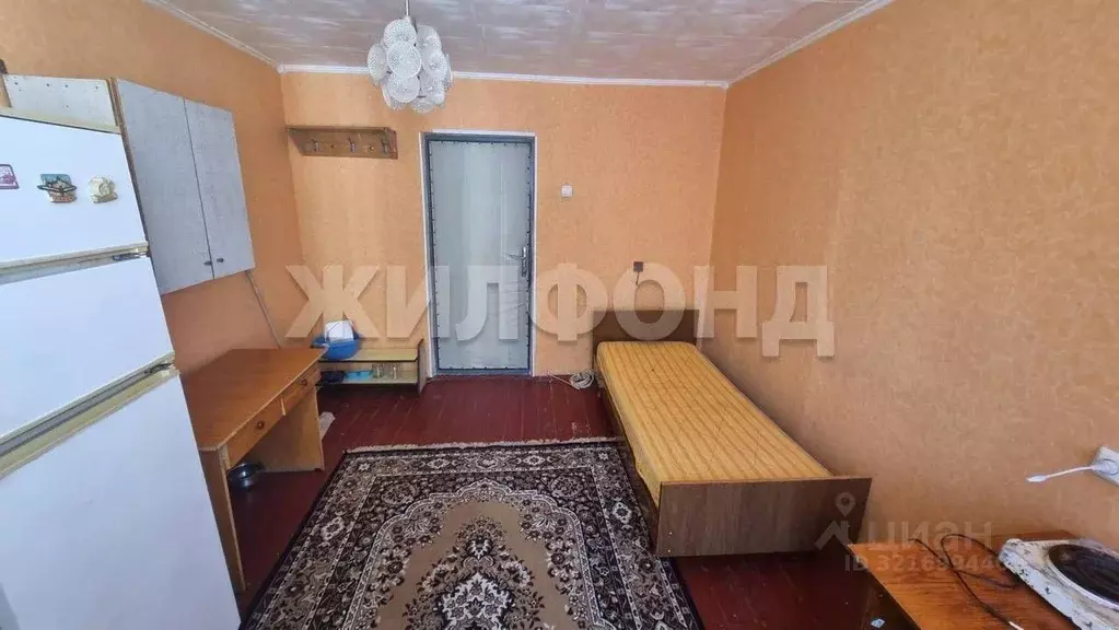 Комната Белгородская область, Белгород ул. Горького, 74 (12.8 м) - Фото 1