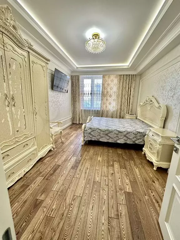 4-к. квартира, 130 м, 3/25 эт. - Фото 1