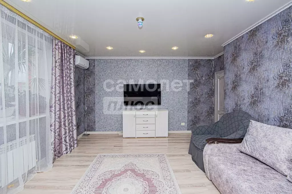 2-к кв. Липецкая область, Липецк ул. Хренникова, 3 (56.1 м) - Фото 1