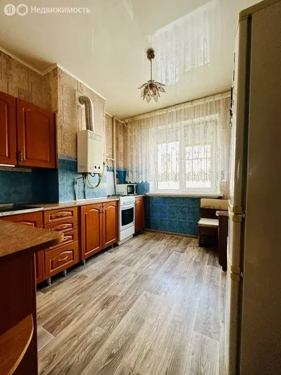 2-комнатная квартира: Чебаркуль, улица Карпенко, 10А (53 м) - Фото 1