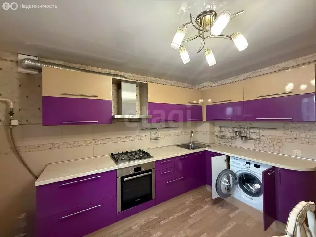 3-комнатная квартира: Стерлитамак, улица Худайбердина, 218А (71.7 м) - Фото 2