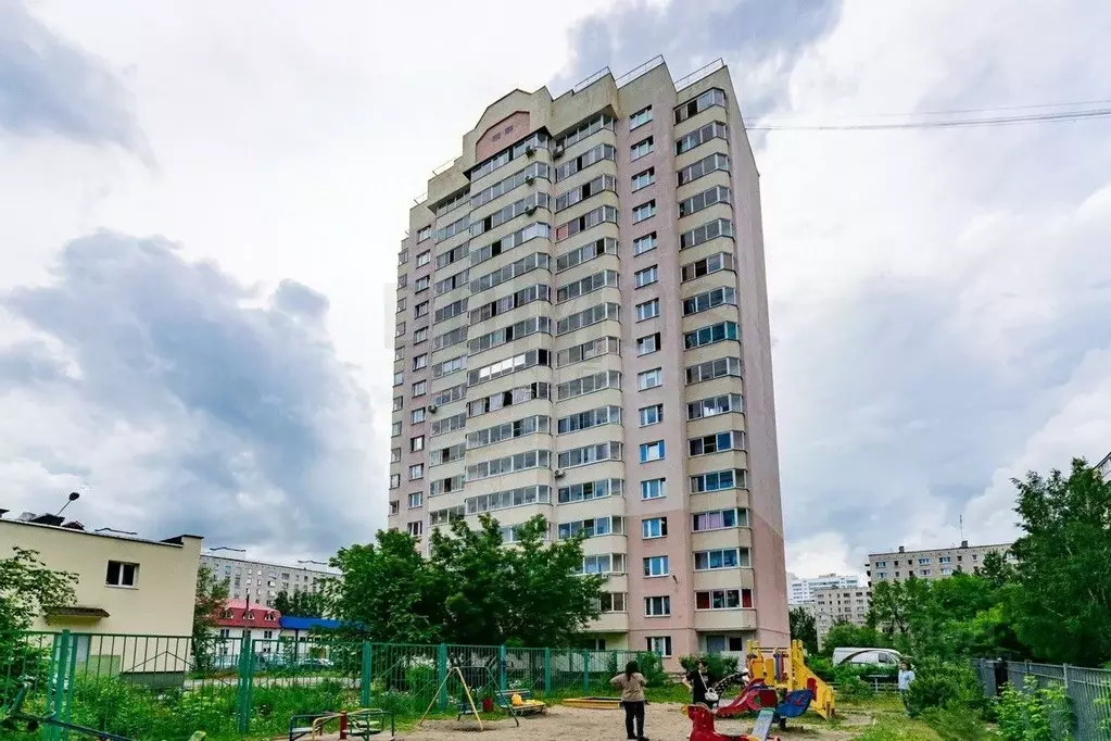 Помещение свободного назначения в Свердловская область, Екатеринбург ... - Фото 0