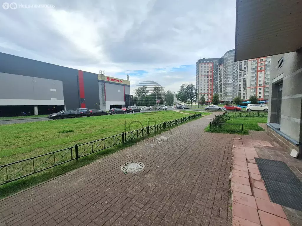 Торговая площадь (77 м) - Фото 1