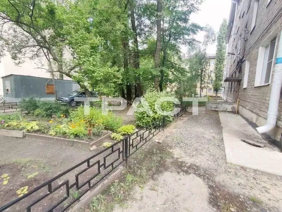 2-к кв. Воронежская область, Воронеж ул. Путилина, 10А (42.4 м) - Фото 0