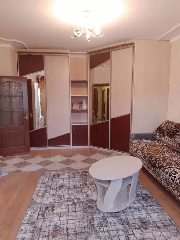 2-к кв. Омская область, Омск ул. Серова, 20 (58.0 м) - Фото 1