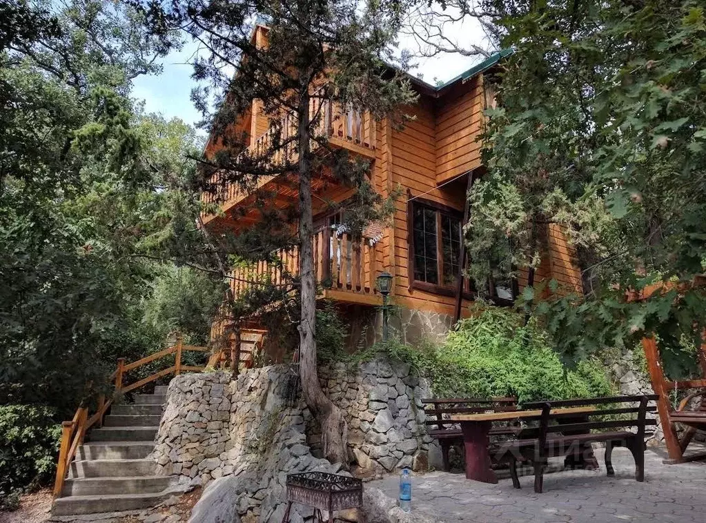 Дом в Крым, Ялта муниципальный округ, Гаспра пгт  (100 м) - Фото 1