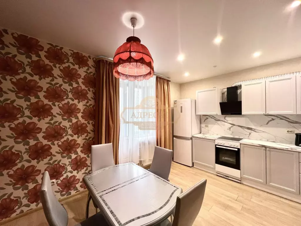 2-к кв. Санкт-Петербург ул. Русановская, 19к3 (58.3 м) - Фото 0