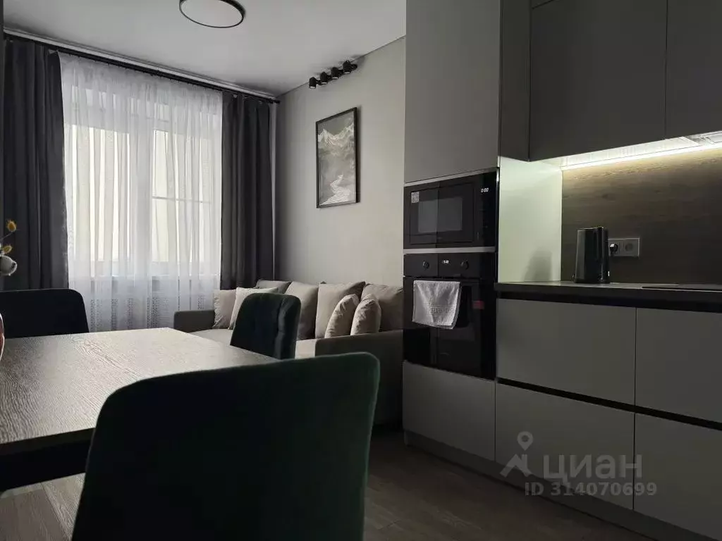 1-к кв. Нижегородская область, Нижний Новгород Сенная пл., 1 (43.0 м) - Фото 1