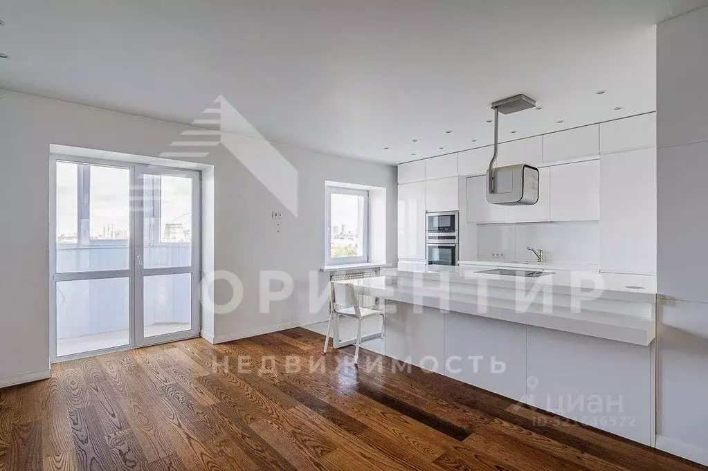 Квартира, 3 комнаты, 101 м - Фото 0