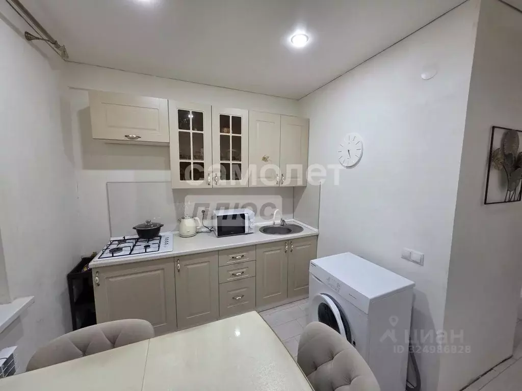 1-к кв. Дагестан, Каспийск ул. Ленина, 50 (35.0 м) - Фото 1