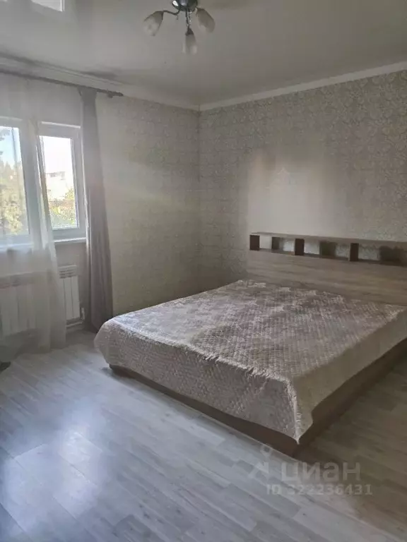 2-к кв. Ростовская область, Азов Азовский район, ул. Кондаурова (45.0 ... - Фото 0