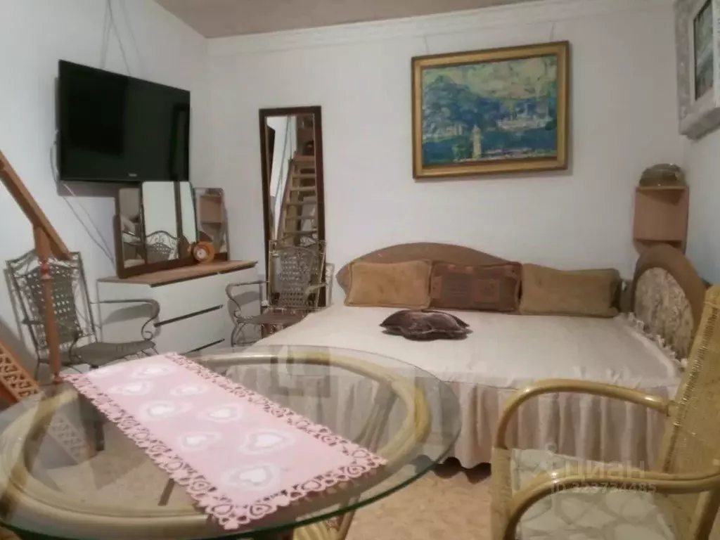 1-к кв. Крым, Ялта ул. Нижне-Слободская, 4 (35.0 м) - Фото 0