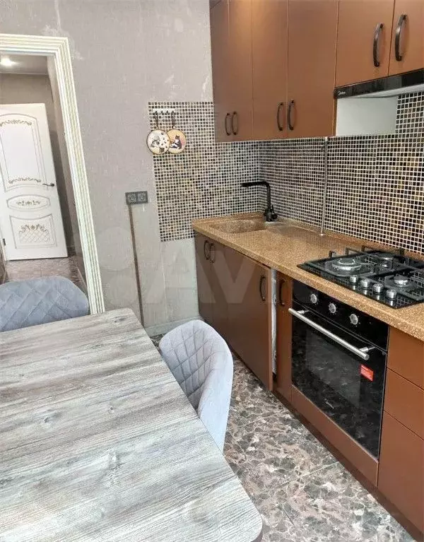 2-к. квартира, 38 м, 4/9 эт. - Фото 1