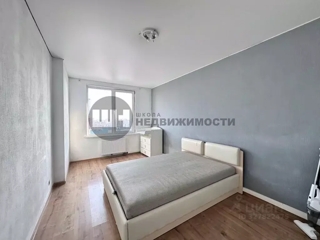 3-к кв. Санкт-Петербург ул. Крыленко, 1к1 (80.8 м) - Фото 1