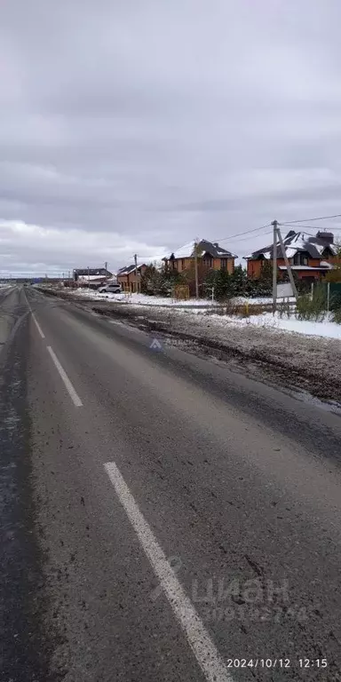 Участок в Тюменская область, Тюменский район, д. Ушакова ул. ... - Фото 0