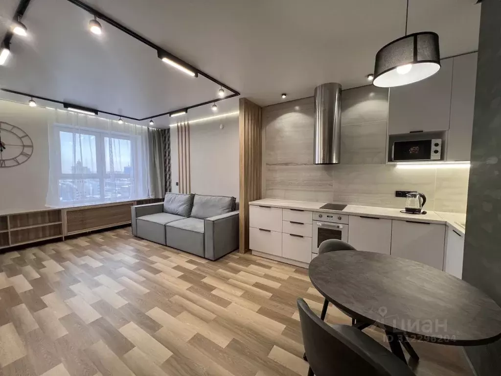 1-к кв. Челябинская область, Челябинск ул. Энгельса, 4 (50.0 м) - Фото 1