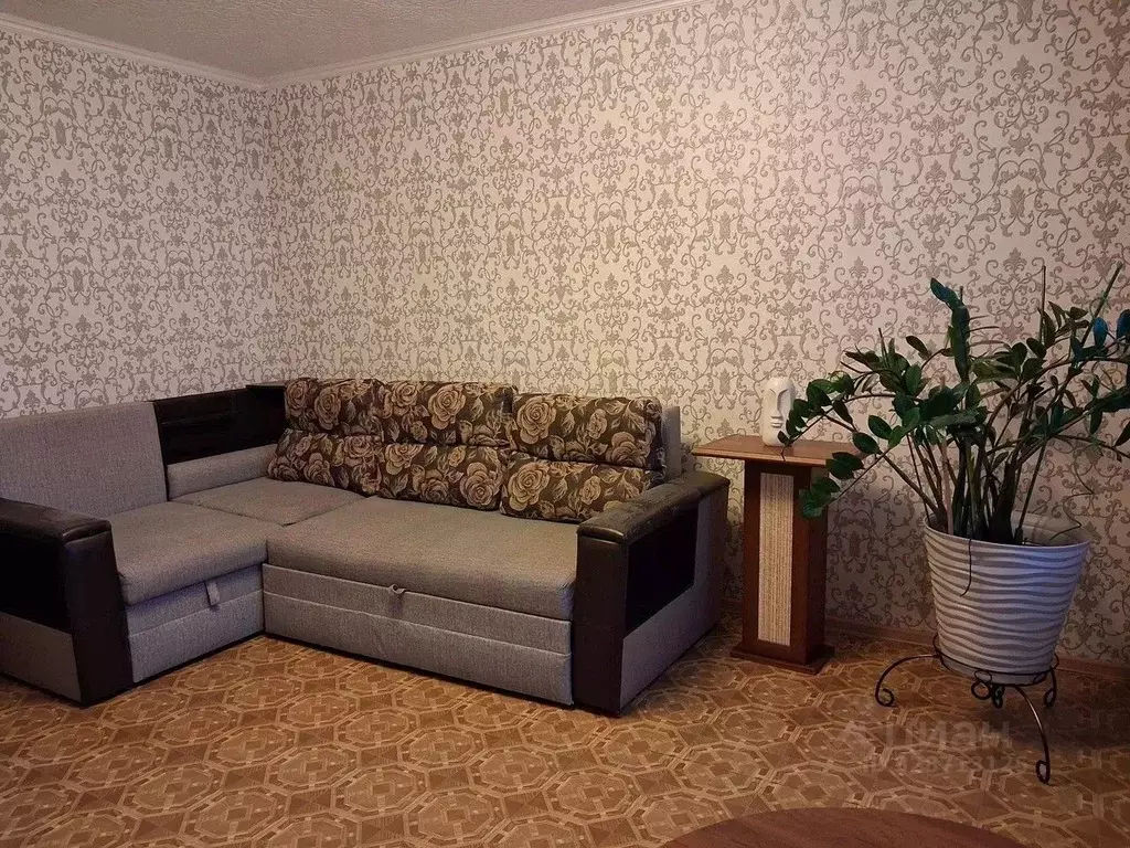 2-к кв. Пермский край, Губаха ул. Островского, 8 (60.0 м) - Фото 1