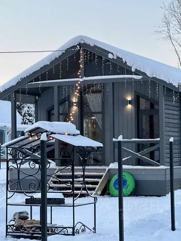Дом в Ленинградская область, Волосовский район, Калитинское с/пос, д. ... - Фото 1