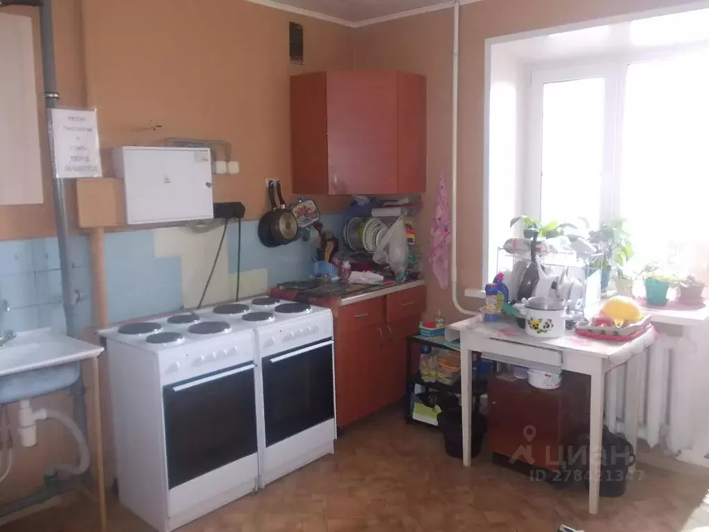 Комната Нижегородская область, Нижний Новгород ул. Кащенко, 23 - Фото 2