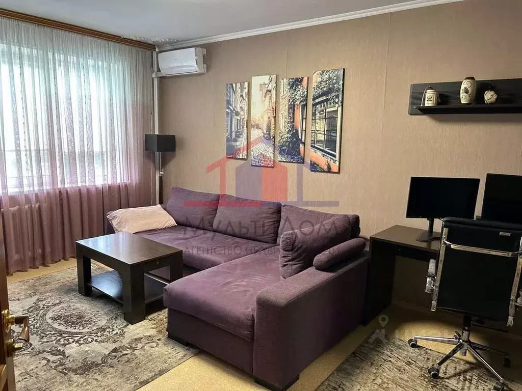 4-к кв. Белгородская область, Старый Оскол ул. Ватутина, 85 (81.0 м) - Фото 0