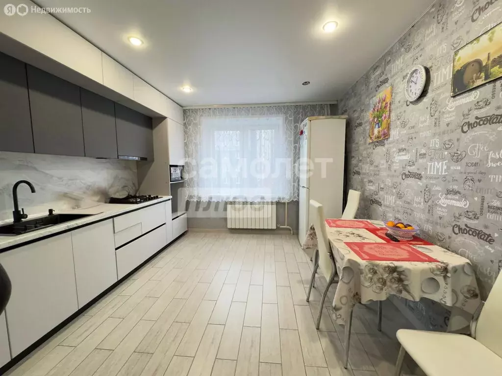 1-комнатная квартира: Брянск, улица А.К. Толстого, 3 (42.1 м) - Фото 2