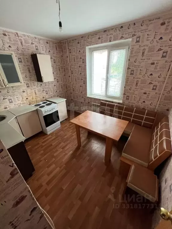 3-к кв. Курская область, Курск просп. Вячеслава Клыкова, 41 (79.1 м) - Фото 2