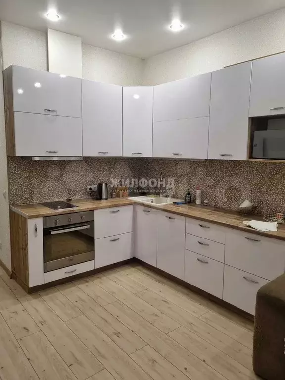 2-к. квартира, 50 м, 1/3 эт. - Фото 1