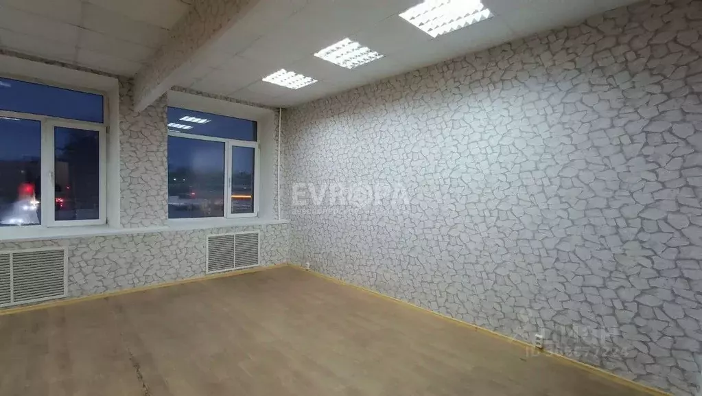 Офис в Ульяновская область, Ульяновск Промышленная ул., 2 (230 м) - Фото 1