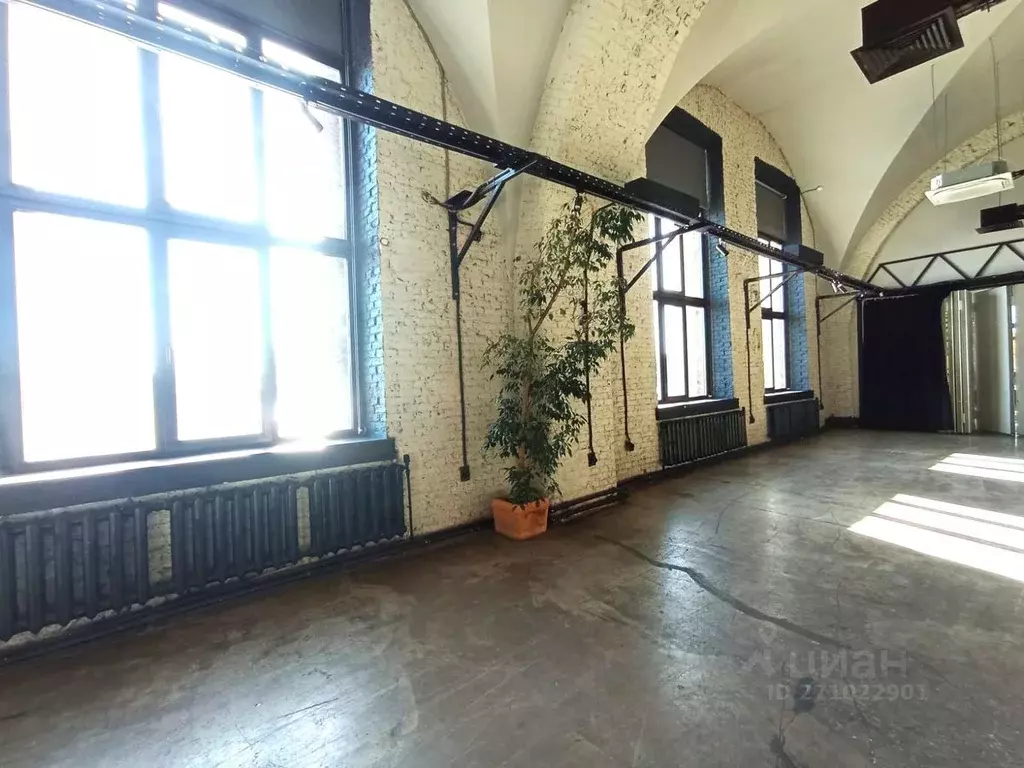 Помещение свободного назначения в Санкт-Петербург ул. Комсомола, 2 ... - Фото 1