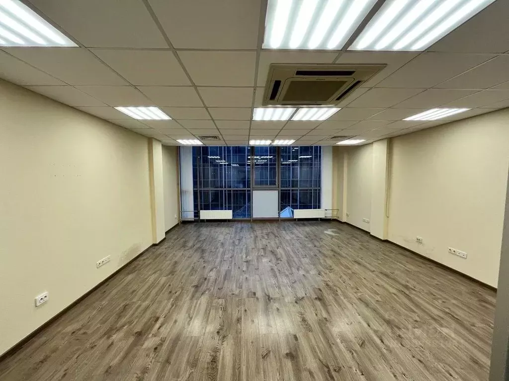 Офис в Санкт-Петербург пл. Конституции, 7 (61 м) - Фото 2