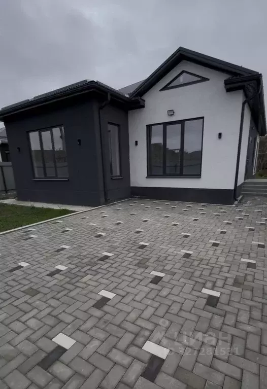 Дом в Краснодарский край, Темрюк пер. Цветочный (118 м) - Фото 1