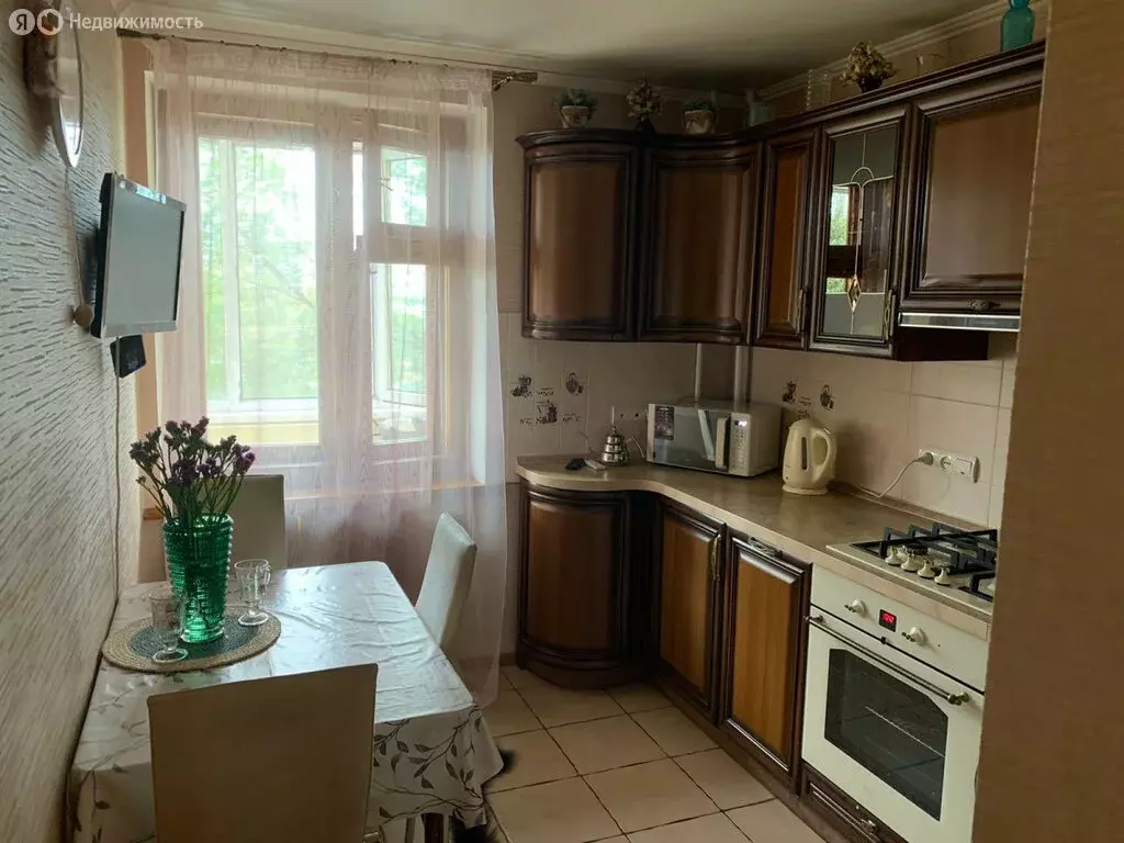 2-комнатная квартира: Саратов, 4-й проезд имени Н.Г. Чернышевского, 7 ... - Фото 2