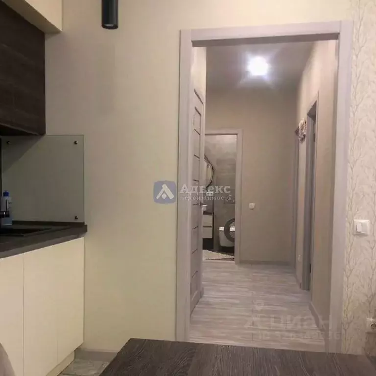 2-к кв. Тюменская область, Тюмень ул. Фармана Салманова, 12 (56.0 м) - Фото 2