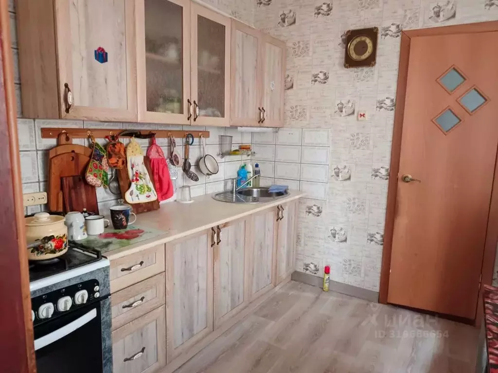 Дом в Краснодарский край, Ейский район, с. Кухаривка ул. Гоголя (70 м) - Фото 0