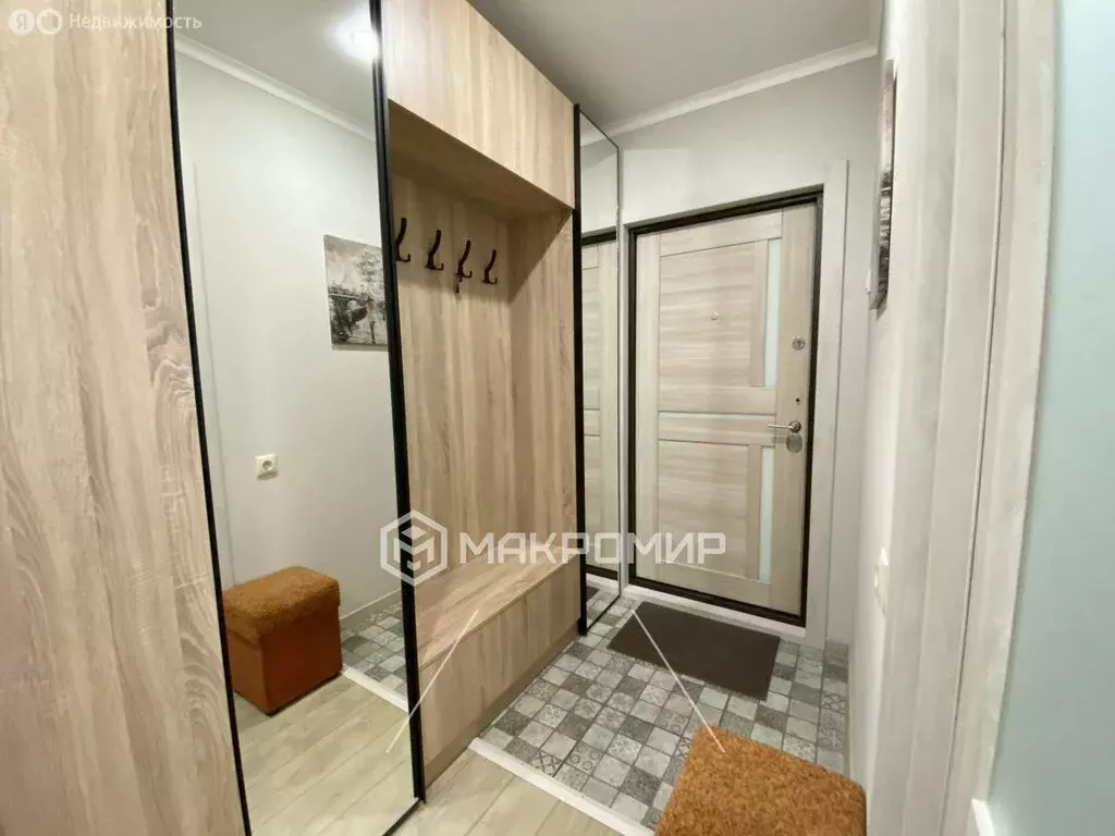 2-комнатная квартира: Челябинск, улица Академика Макеева, 27 (64.5 м) - Фото 2