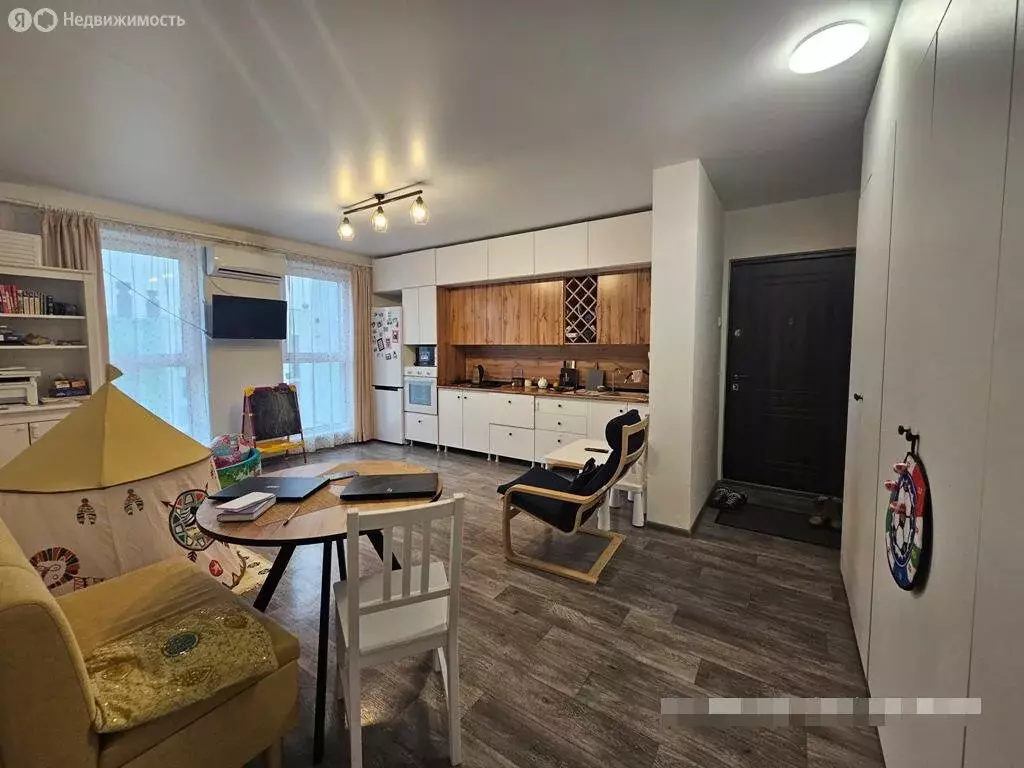 3-комнатная квартира: Челябинск, улица Блюхера, 123Д (56.2 м) - Фото 2