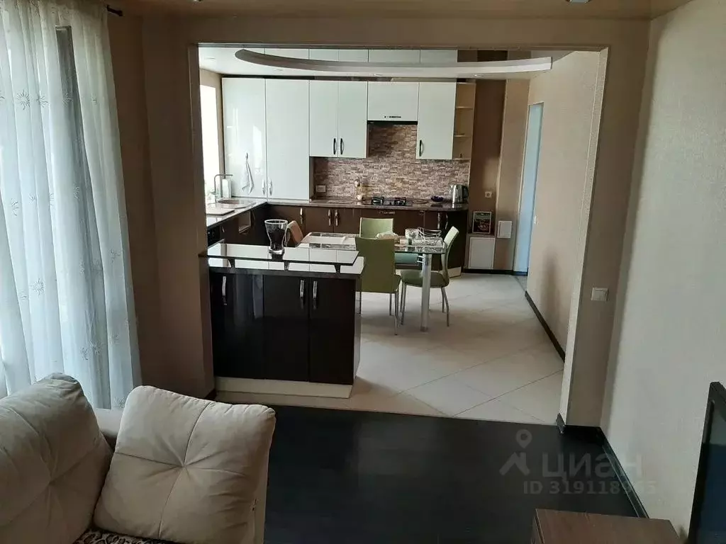 2-к кв. Татарстан, Казань ул. Интернациональная, 25А (48.0 м) - Фото 1